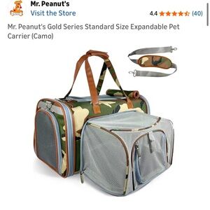 NWT - Mr. Peanut's Gold Series Pet Carrier